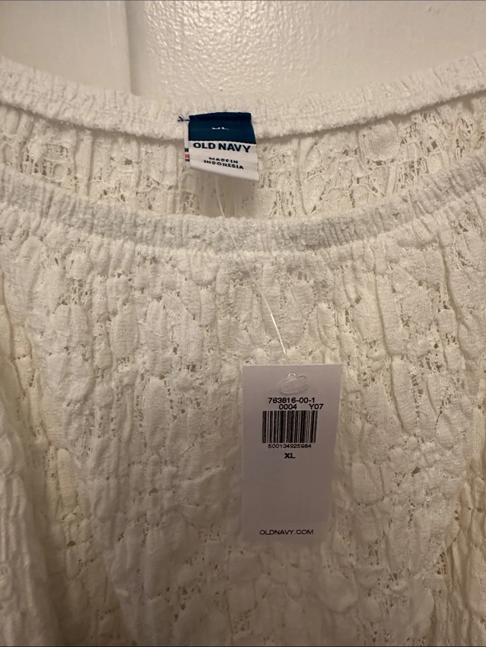 NWT Old Navy White Textured Puff-Sleeve Women's Top